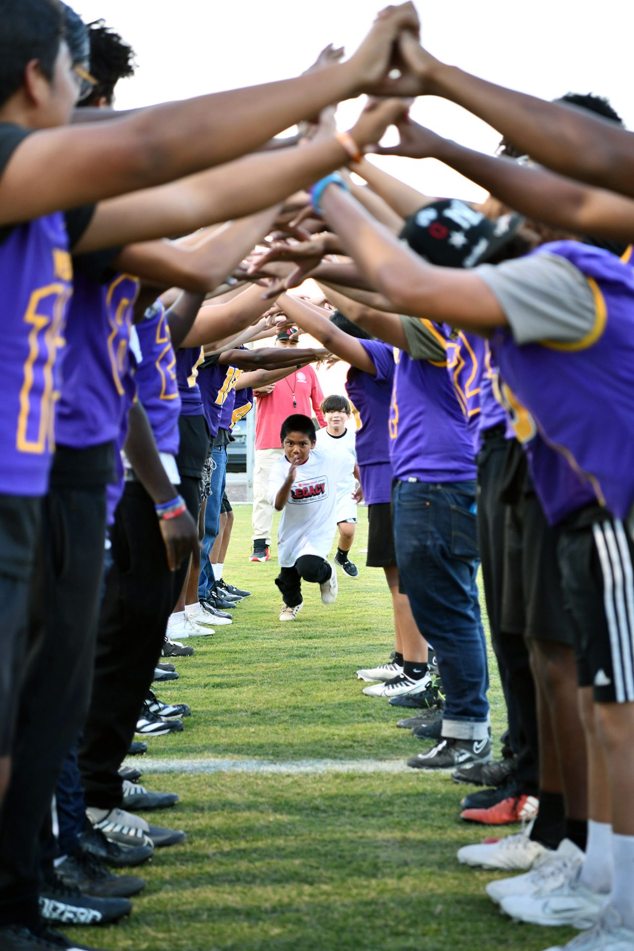 Fiesta Bowl Football Camp Scores a Touchdown with Community Youth Fiesta Bowl Football Camp Scores a Touchdown with Community Youth