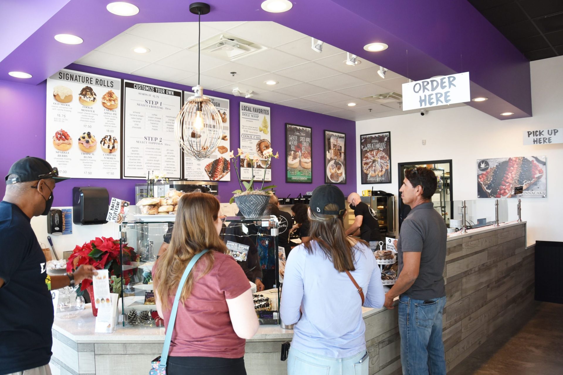 Cinnaholic Opens Doors in Community Cinnaholic Opens Doors in Community