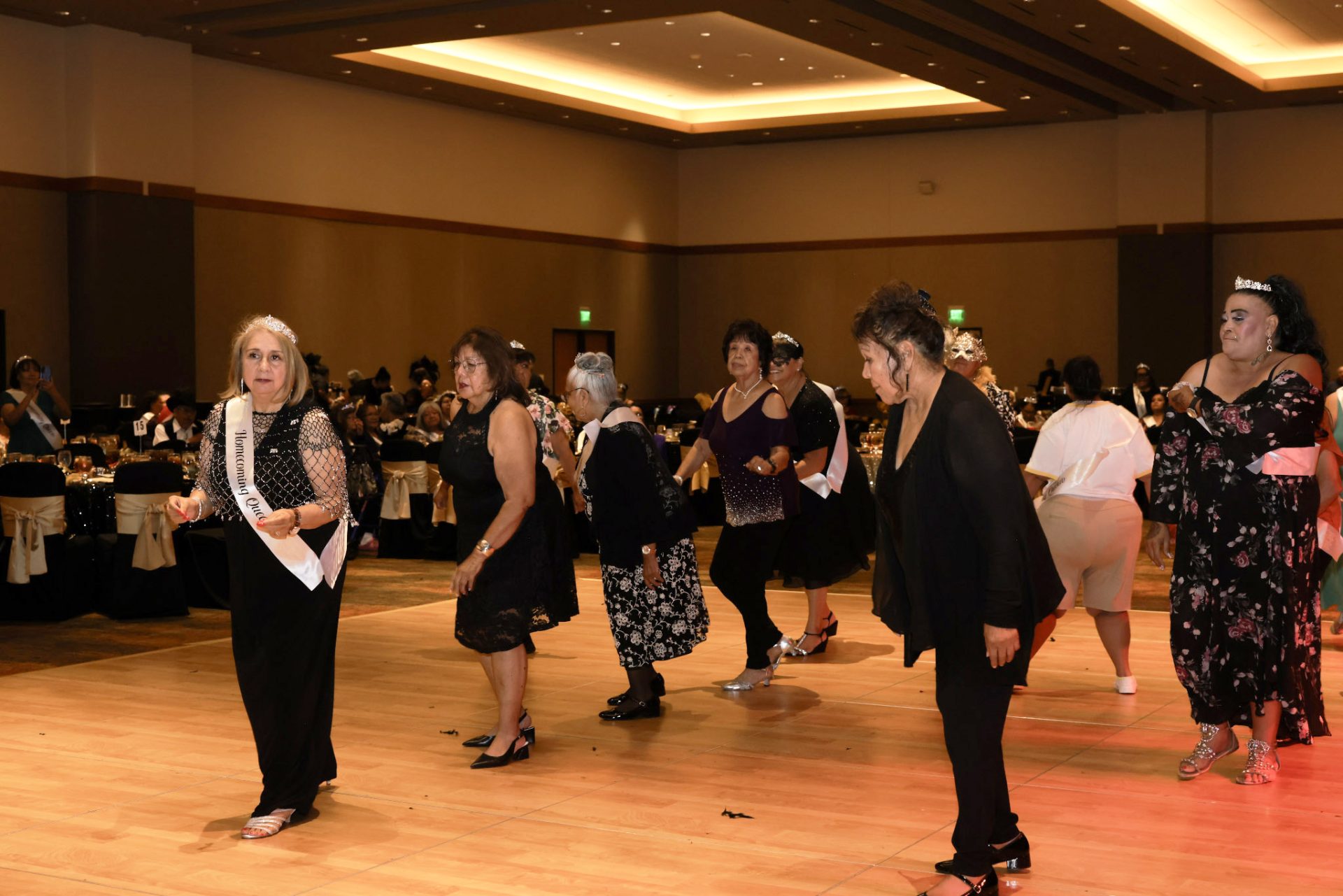 Masked Memories: Seniors Enjoy a Night of Entertainment at the Senior Masquerade Homecoming Dance