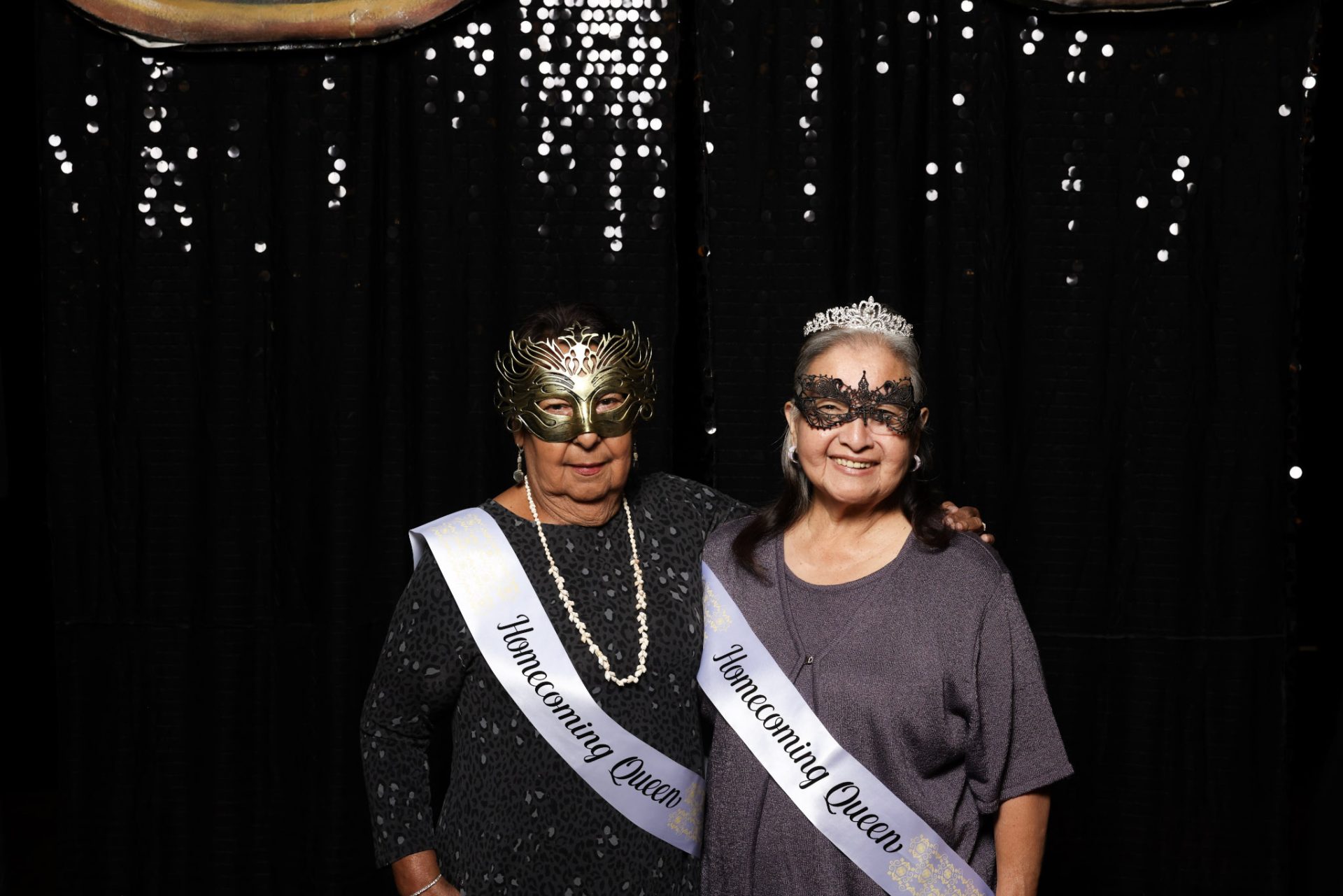 Masked Memories: Seniors Enjoy a Night of Entertainment at the Senior Masquerade Homecoming Dance