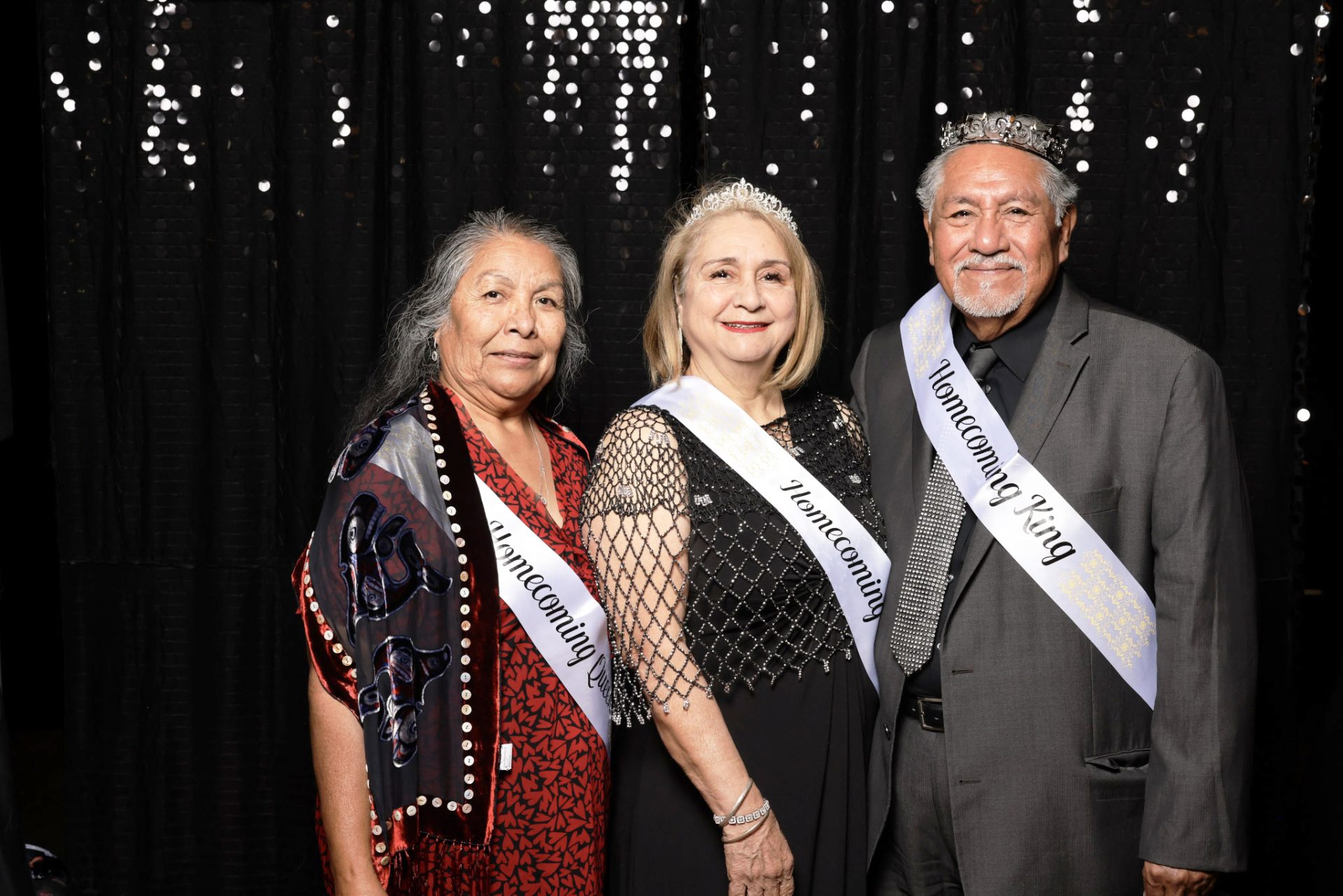 Masked Memories: Seniors Enjoy a Night of Entertainment at the Senior Masquerade Homecoming Dance