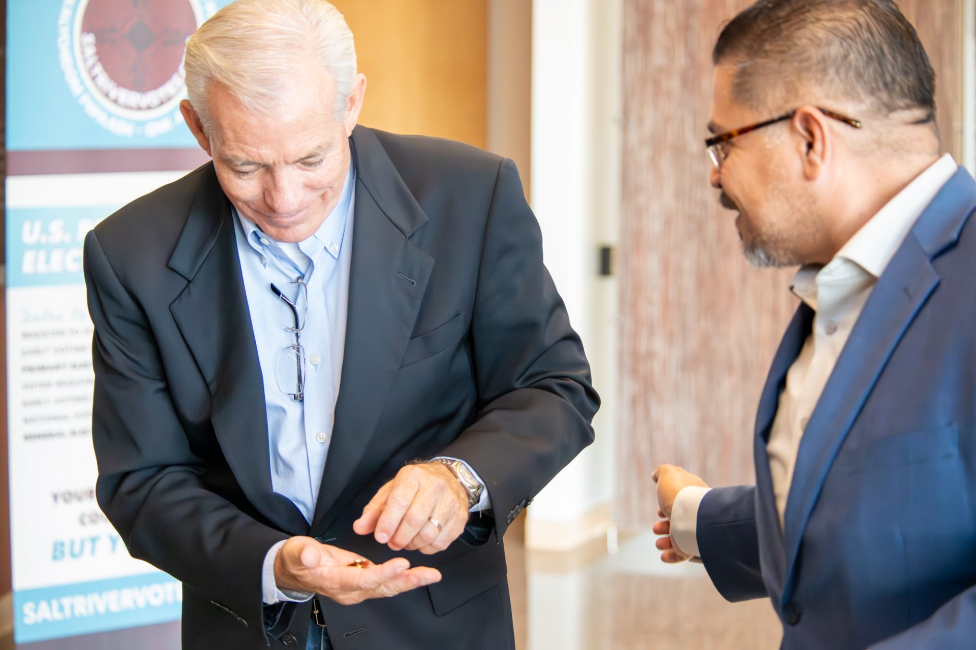 Congressman David Schweikert Visits SRPMIC for Council Meeting