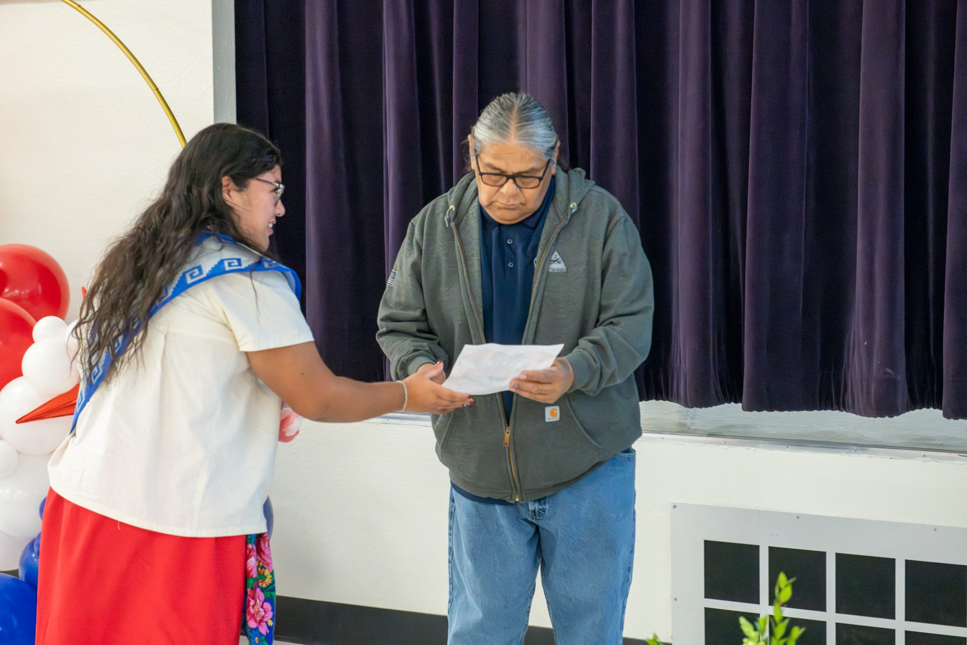 Community Honors, Hands Letters to Veterans