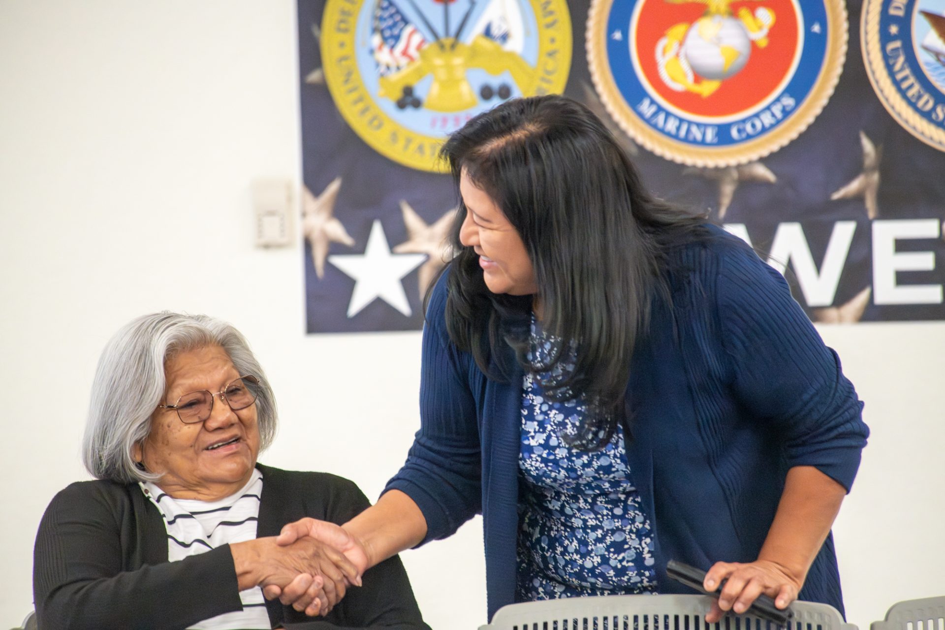 Community Honors, Hands Letters to Veterans