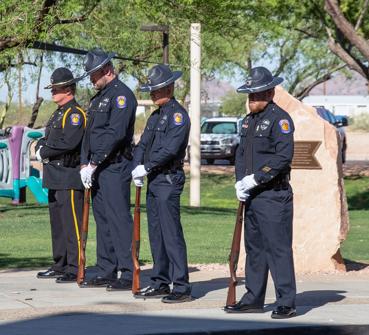 Honoring Fallen Peace Officers Honoring Fallen Peace Officers