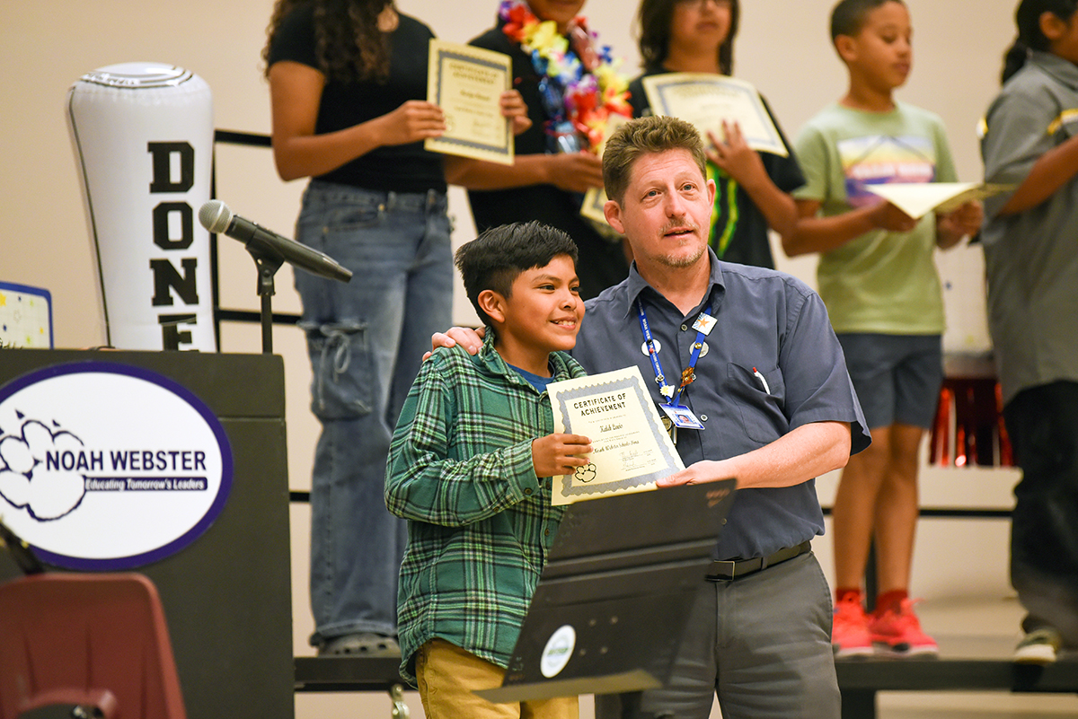 Noah Webster's Sixth Grade Promotion Noah Webster's Sixth Grade Promotion