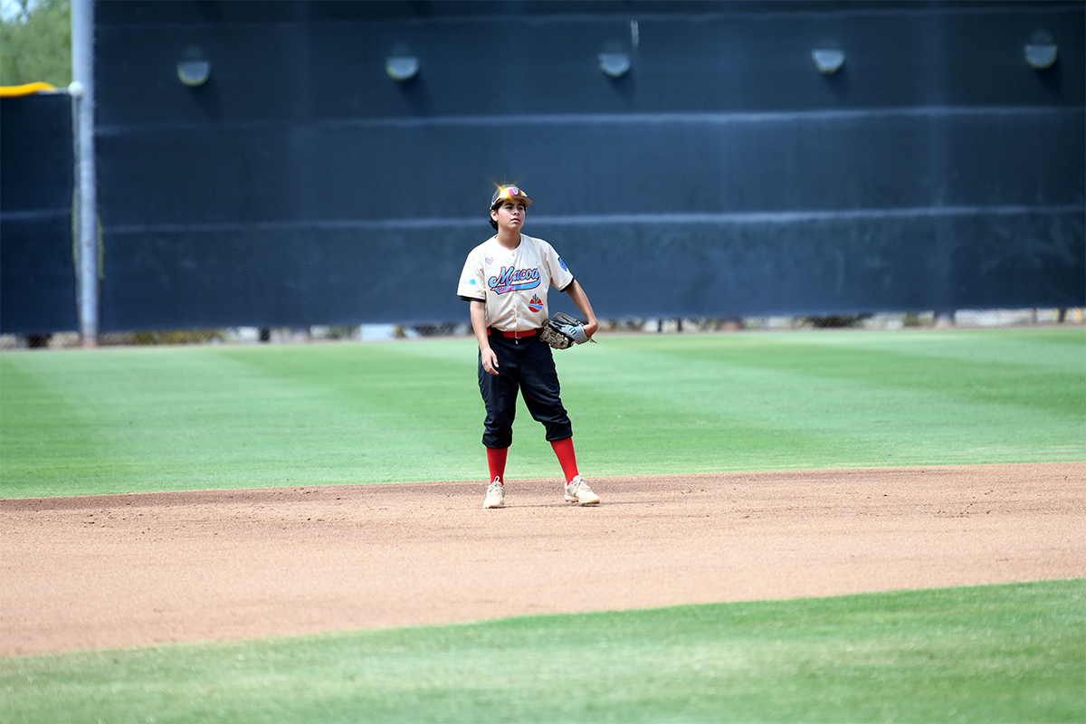 Play ball! Desert Dingers Participate in Inaugural Baseball Tournament Play ball! Desert Dingers Participate in Inaugural Baseball Tournament