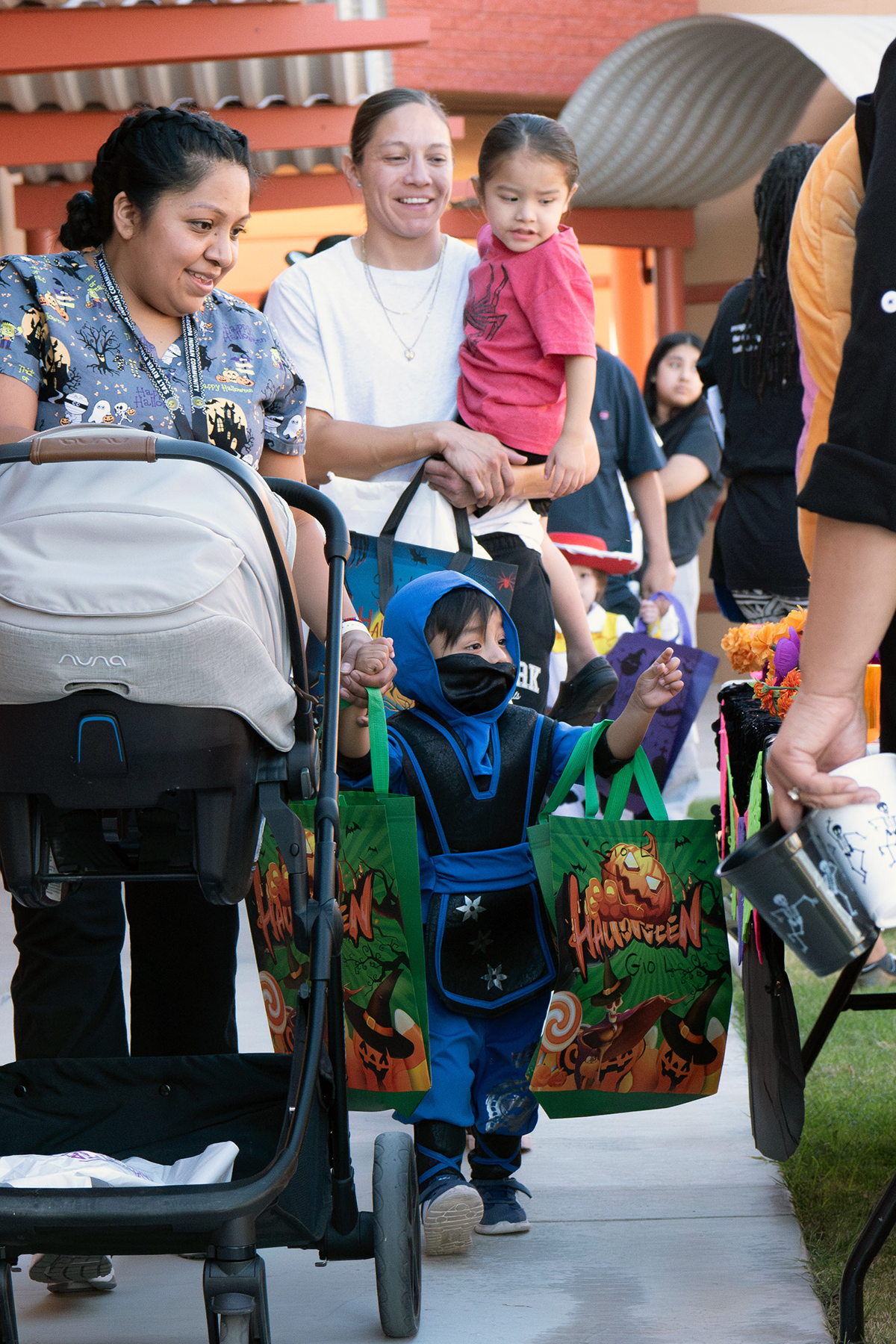 ECEC Continues Fall Festivities with Halloween Gathering