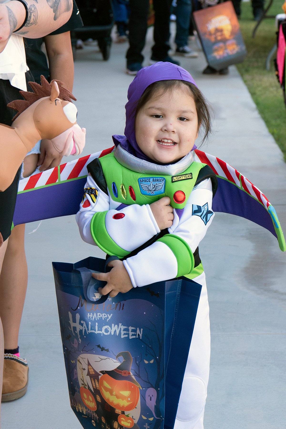 ECEC Continues Fall Festivities with Halloween Gathering