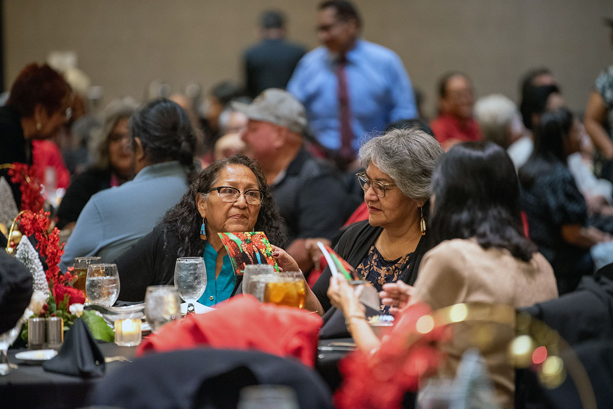 Seniors Celebrate Holiday Season Seniors Celebrate Holiday Season