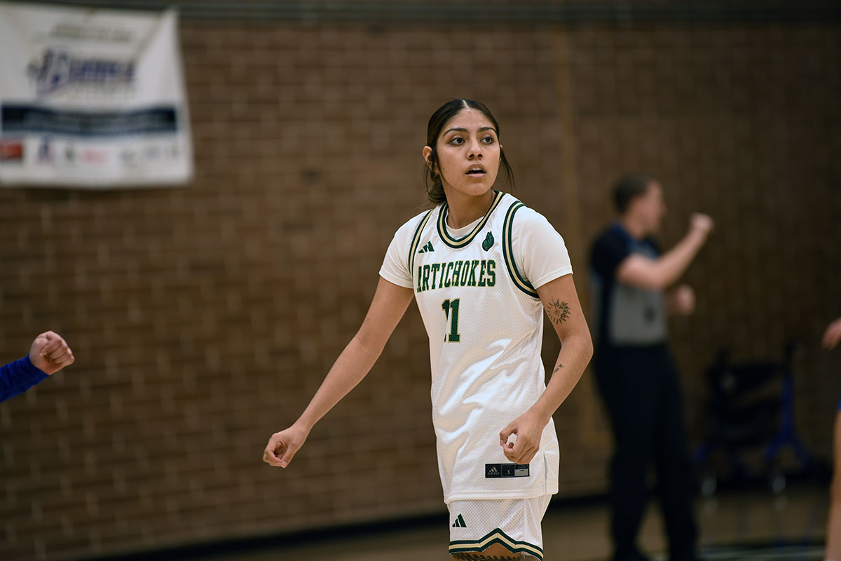 Angie Montoya Shines in SCC's Record Breaking Game 