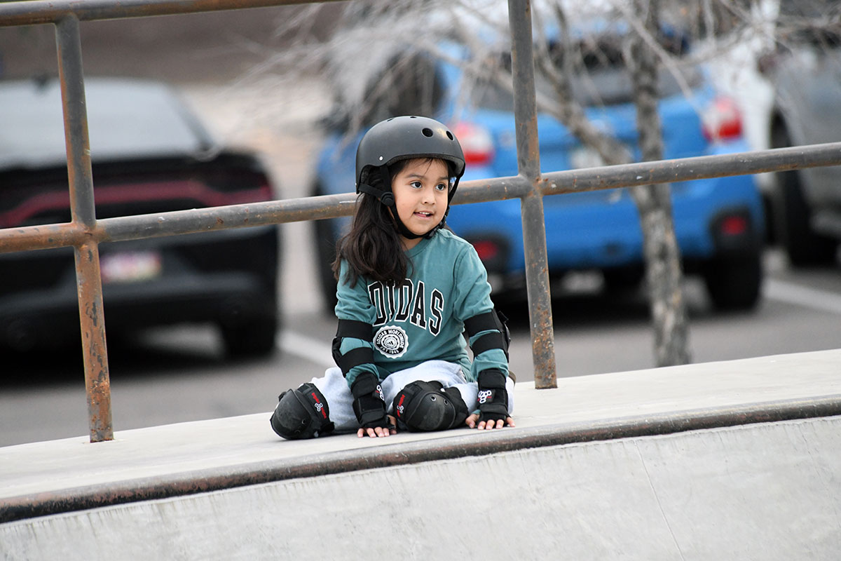 Salt River and Las ChicAZ Team Up for Skate Clinic Salt River and Las ChicAZ Team Up for Skate Clinic