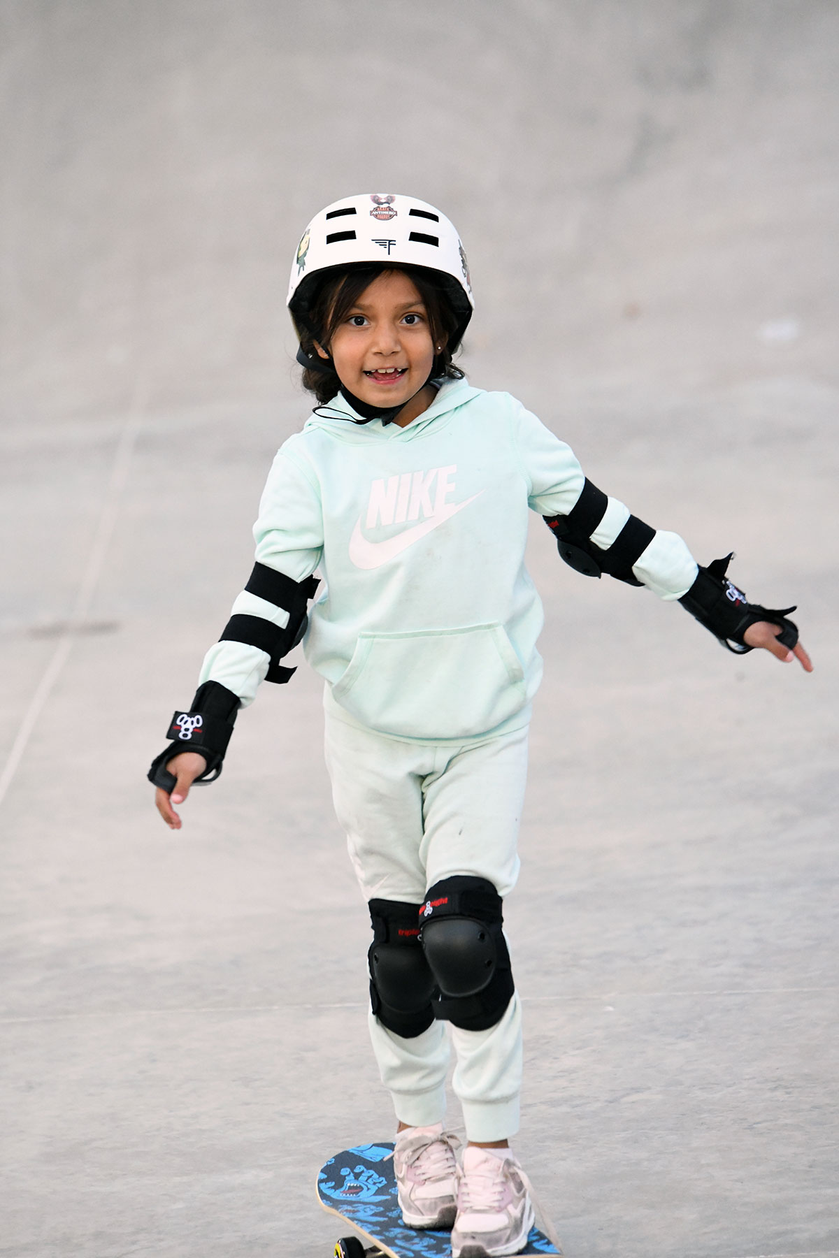 Salt River and Las ChicAZ Team Up for Skate Clinic Salt River and Las ChicAZ Team Up for Skate Clinic