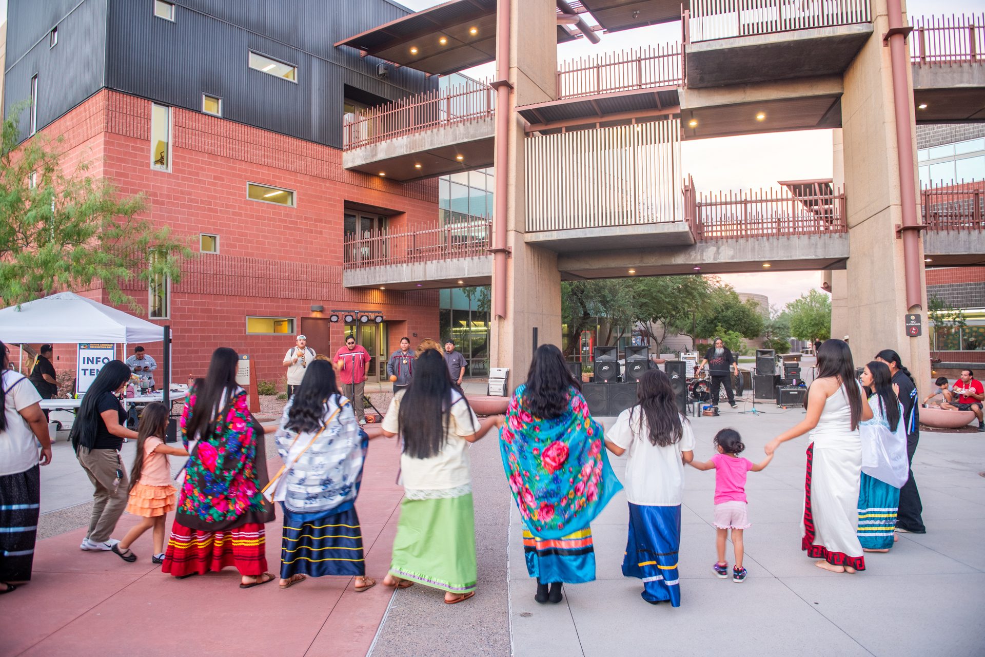 Salt River Celebrates All Tribal Communities at NARD Salt River Celebrates All Tribal Communities at NARD